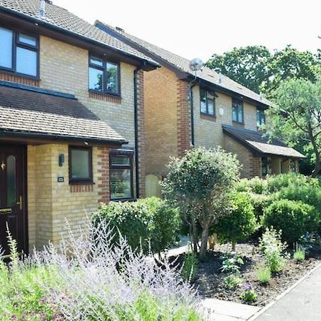 Beautiful 3 Bed Home In The Heart Of New Forest Hordle Exterior foto